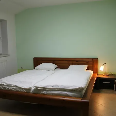Hotel Pod Zelenou 3*